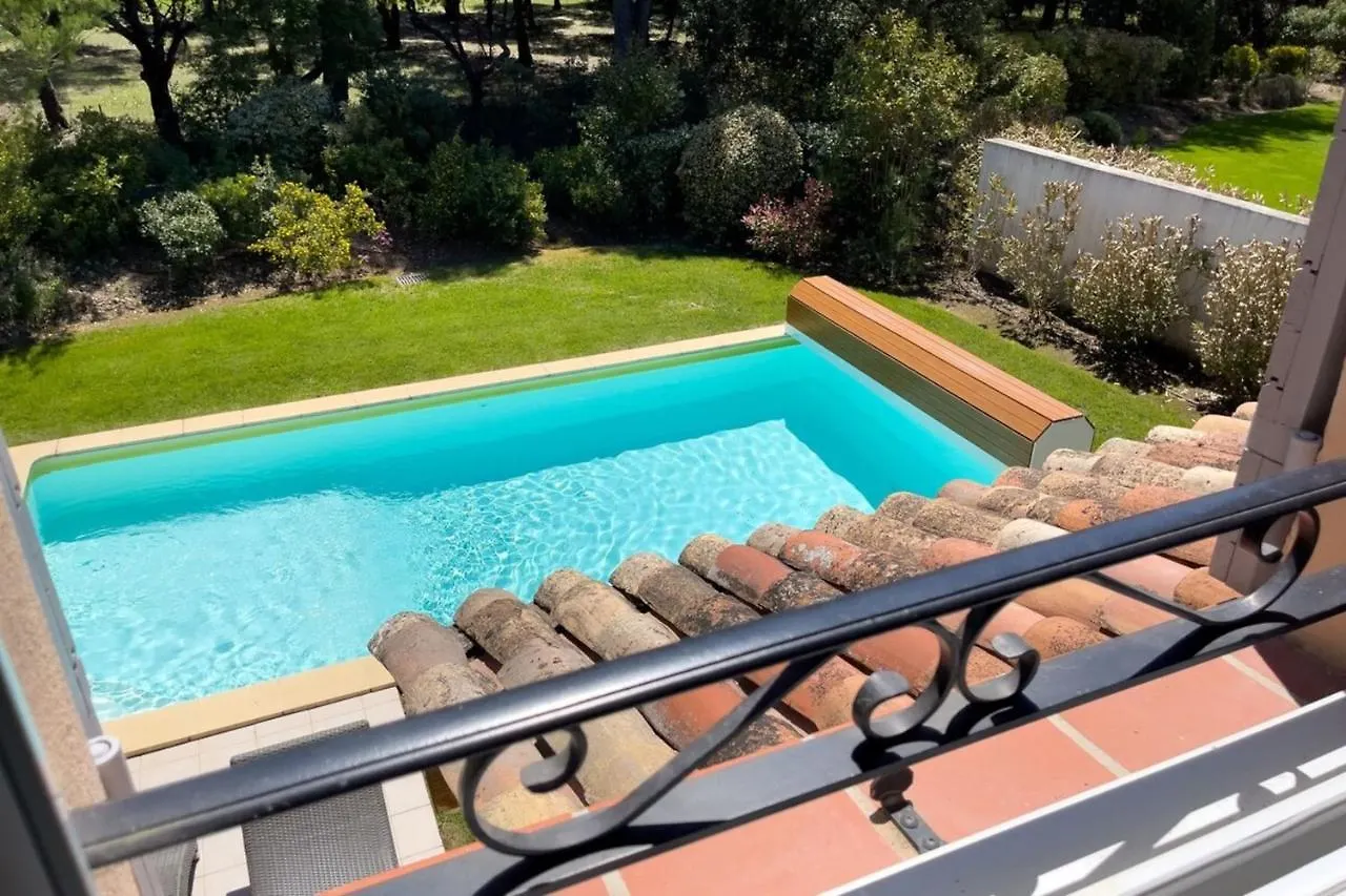 Ma Villa En Provence Villa De Standing Et Piscine Domaine De Pont-Royal Mallemort 0*,